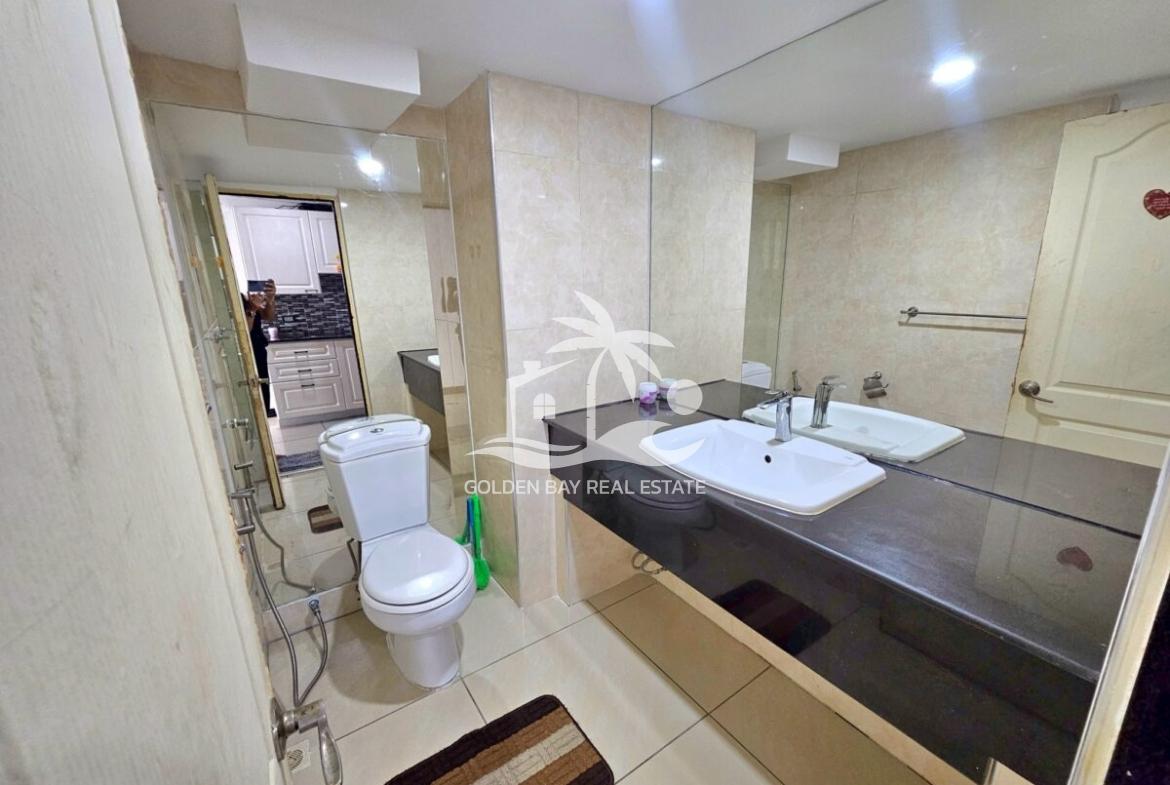 Sombat Pattaya Condotel – Pratumnak Hill