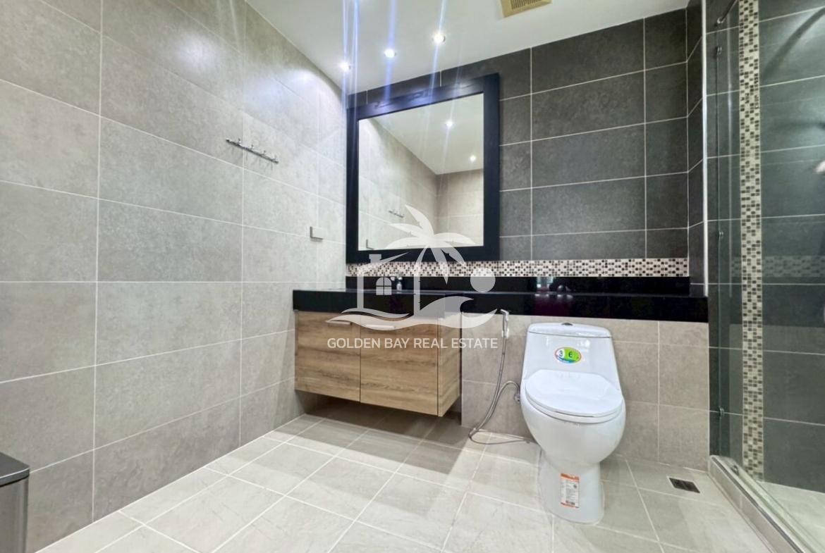 Siam Royal Ocean View – Pratumnak Hill