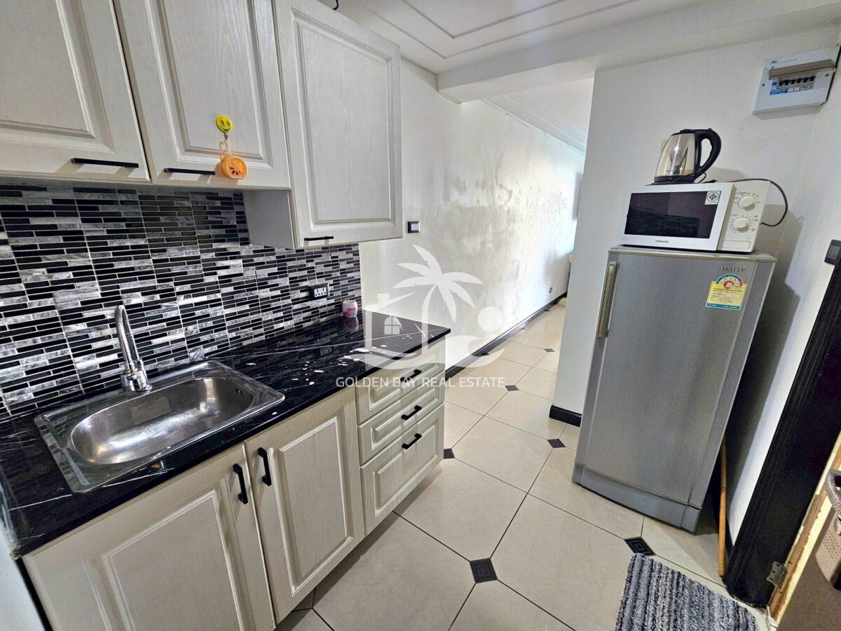 1 (27) Sombat Pattaya Condotel – Pratumnak Hill