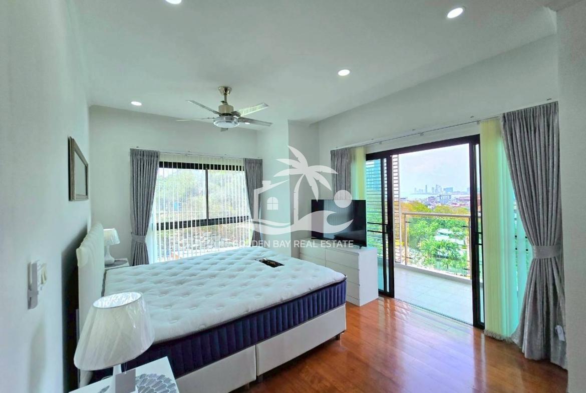The Axis Condominium – Pratumnak Hill