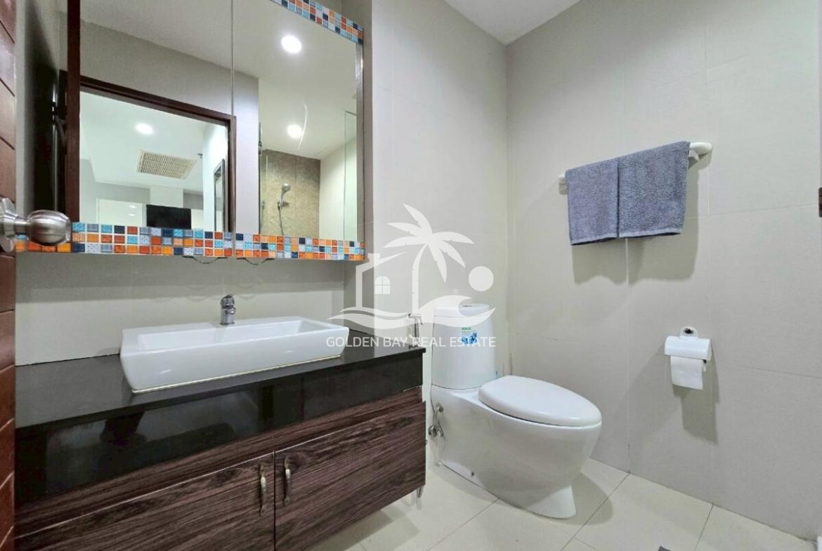 The Axis Condominium – Pratumnak Hill