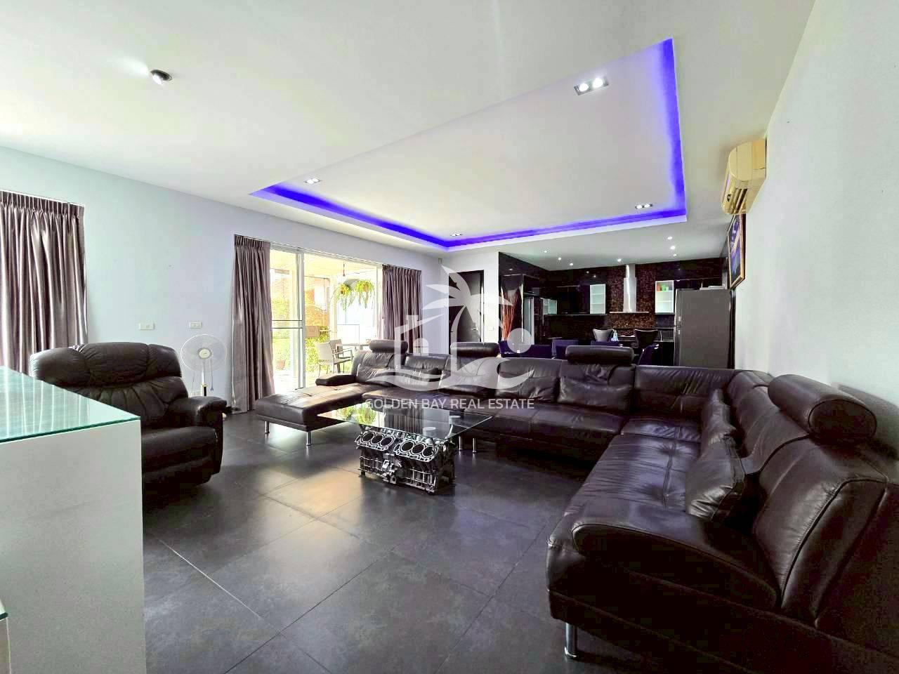 1 (4) Freeway Villas – East Pattaya