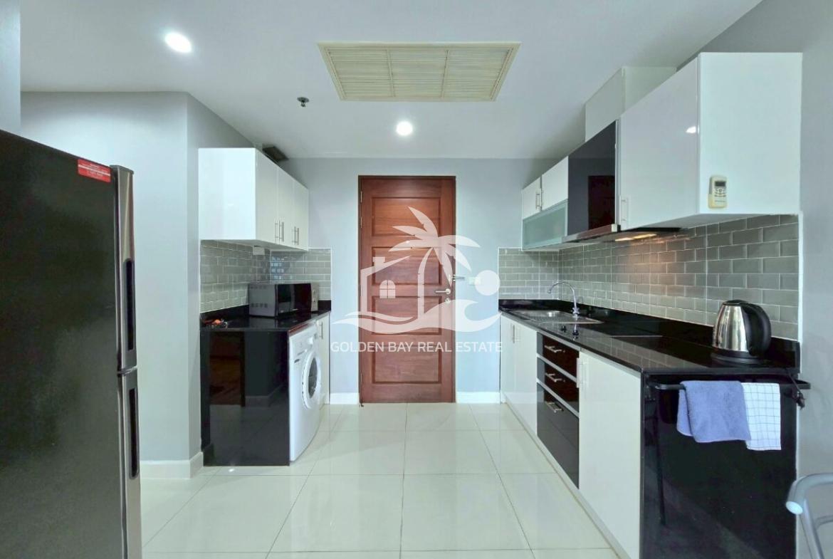 The Axis Condominium – Pratumnak Hill
