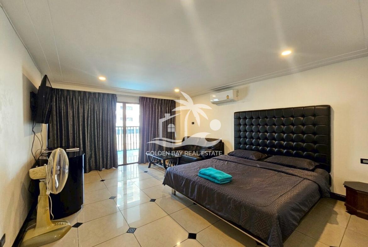 Sombat Pattaya Condotel – Pratumnak Hill