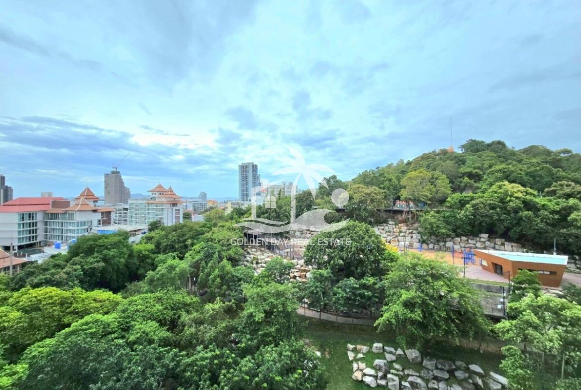 The Axis Condominium – Pratumnak Hill