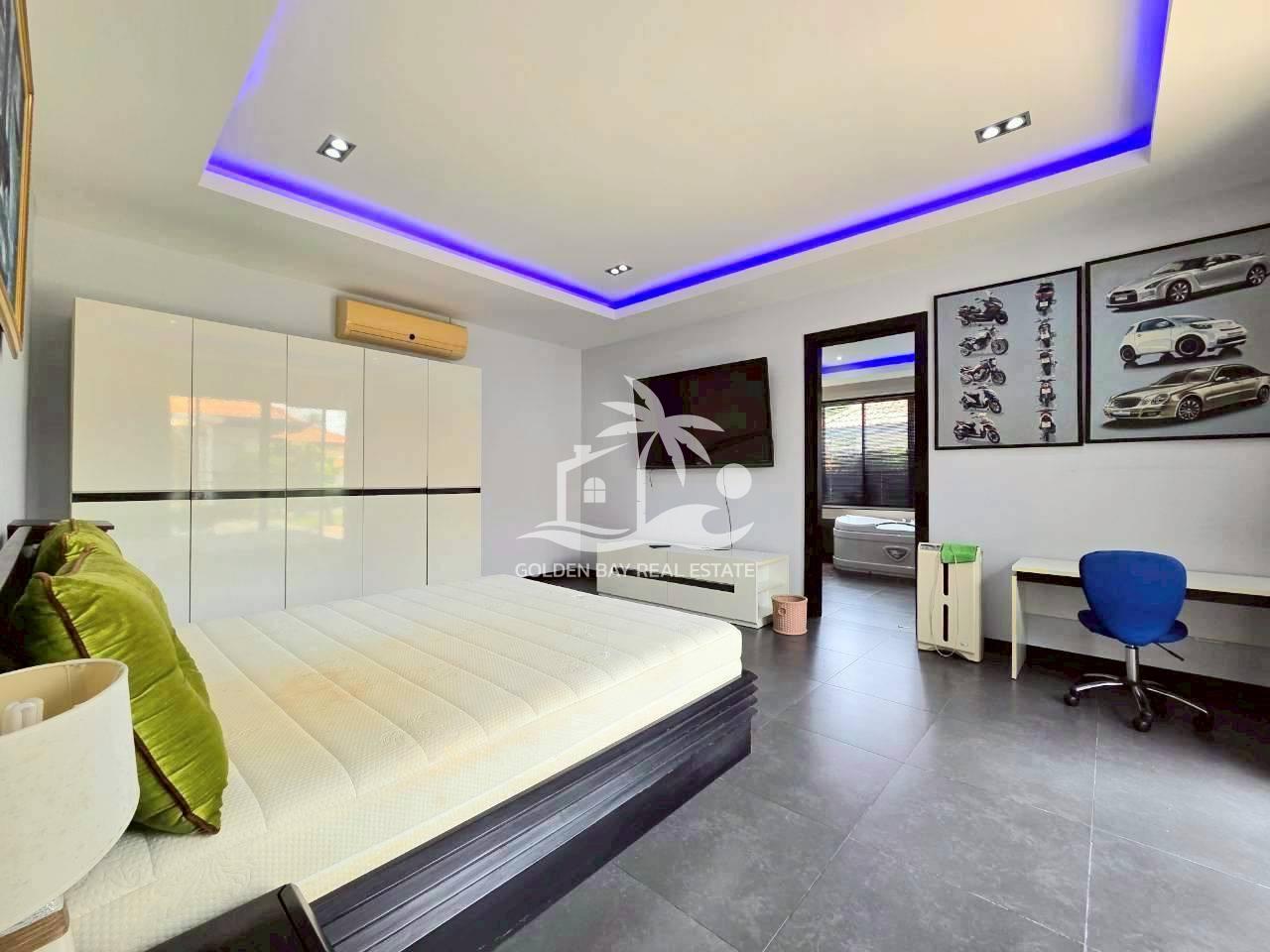 1 (8) Freeway Villas – East Pattaya