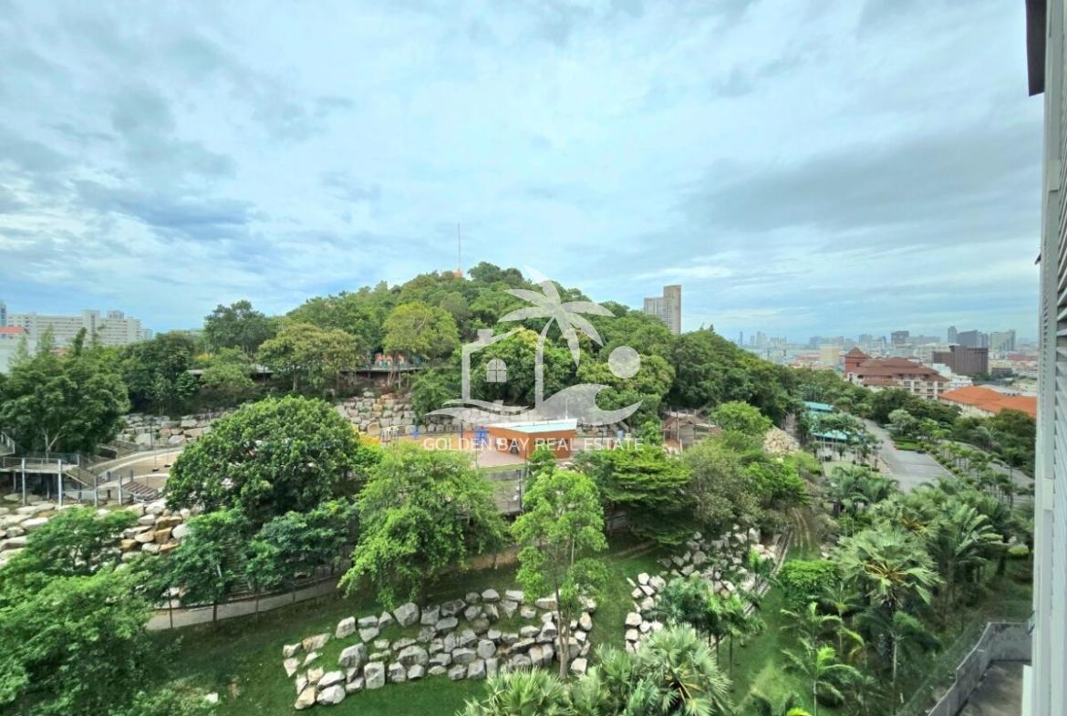 The Axis Condominium – Pratumnak Hill