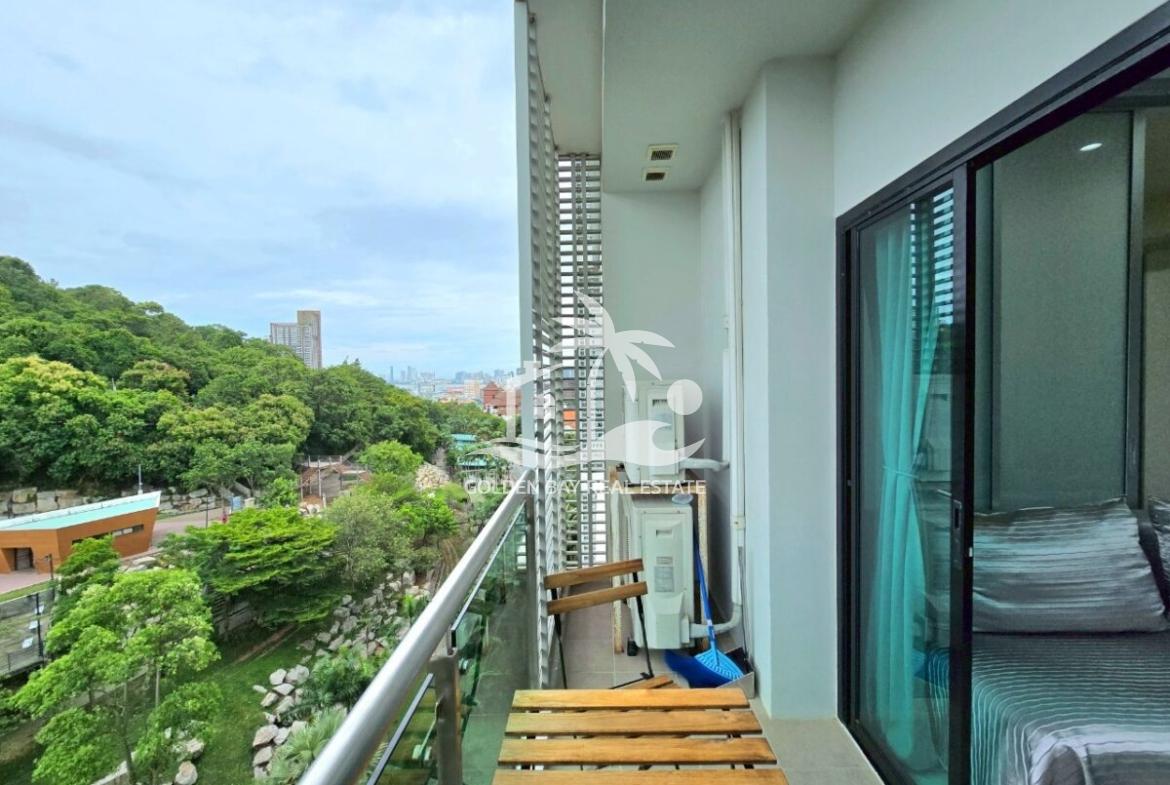 The Axis Condominium – Pratumnak Hill