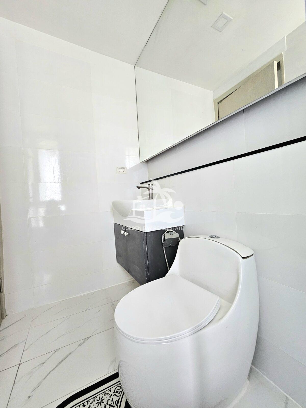 Apus – Pattaya City