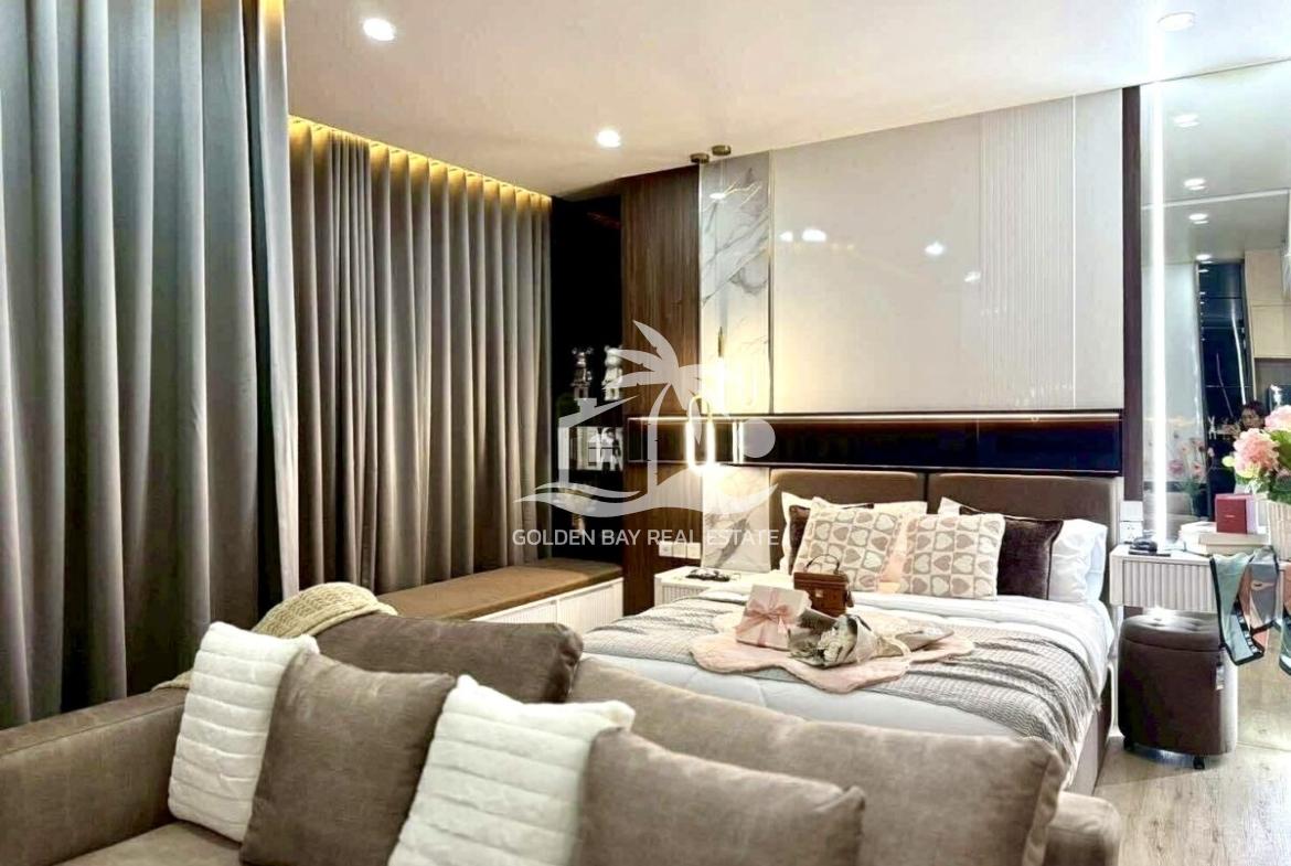 Arom – Wongamat