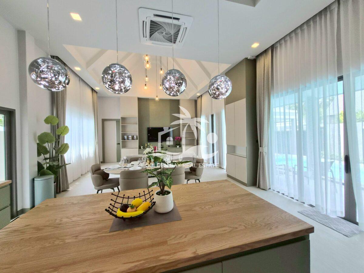 LINE_ALBUM_876_260505_19 The Private House 87 – East Pattaya