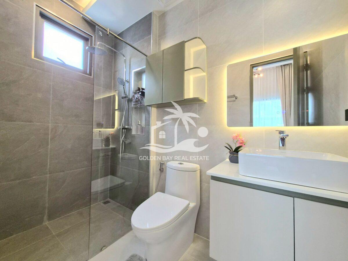 LINE_ALBUM_876_260505_25 The Private House 87 – East Pattaya