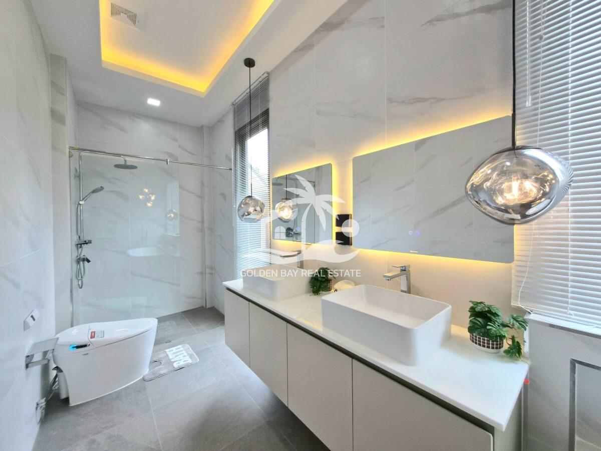LINE_ALBUM_876_260505_4 The Private House 87 – East Pattaya