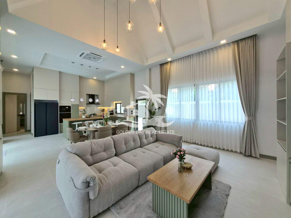 LINE_ALBUM_876_260505_51 The Private House 87 – East Pattaya