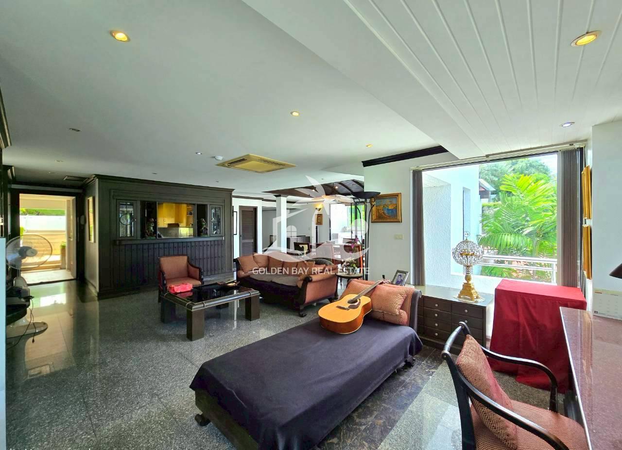 Baan Rimpha – Wongamat