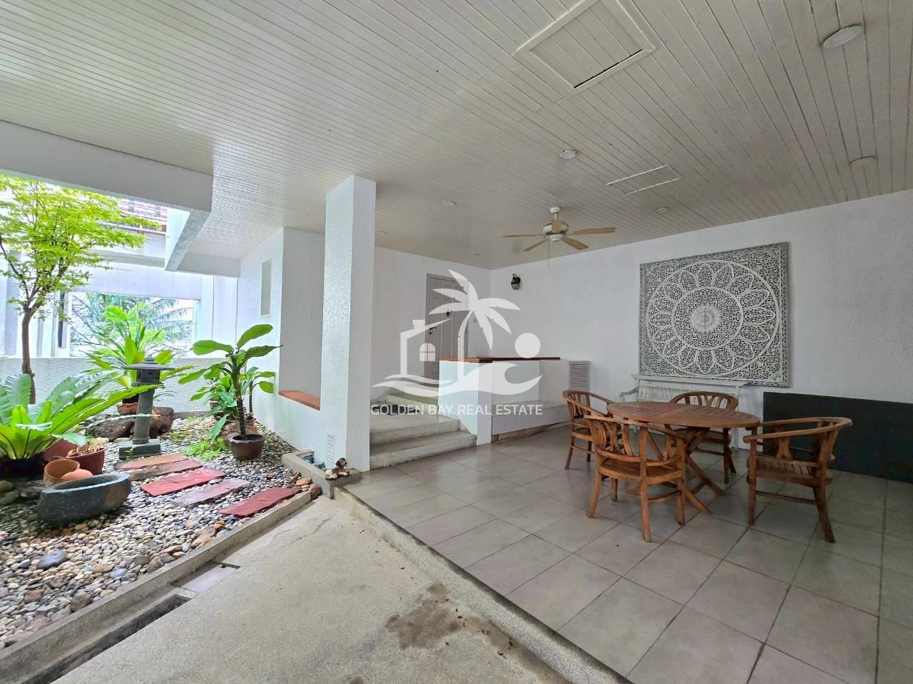 Baan Rimpha – Wongamat