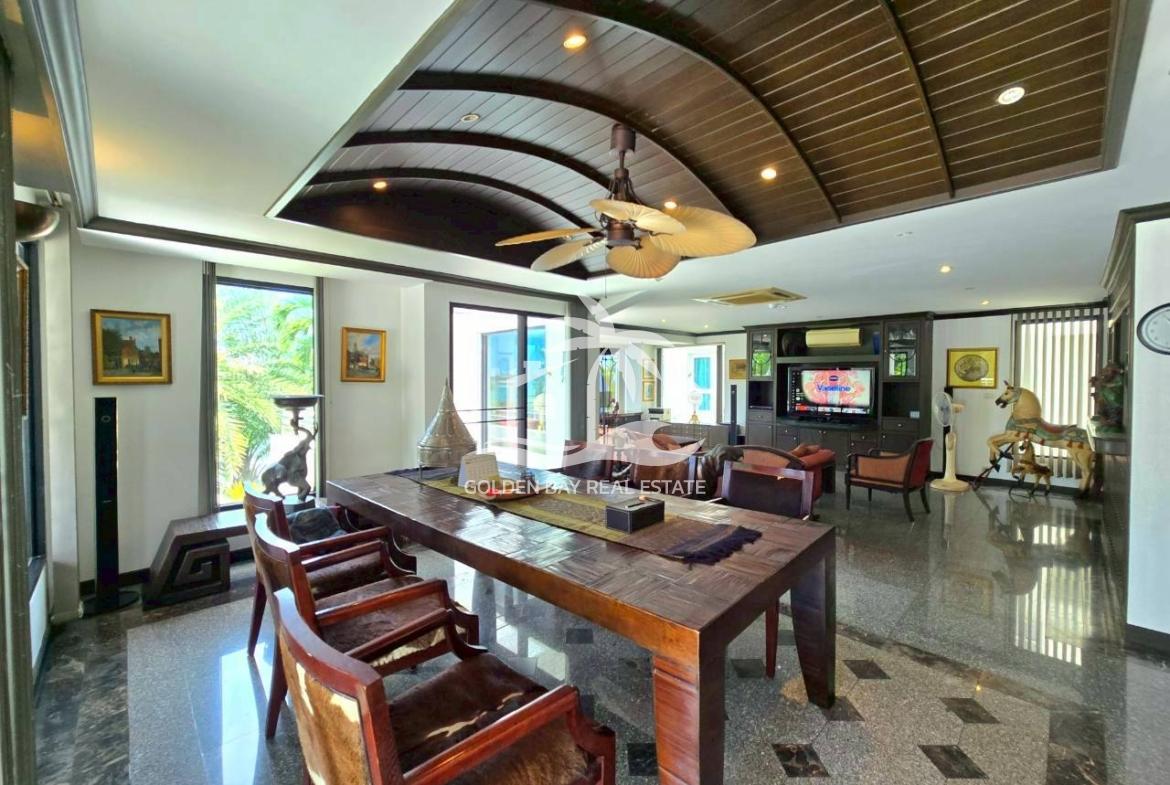 Baan Rimpha – Wongamat