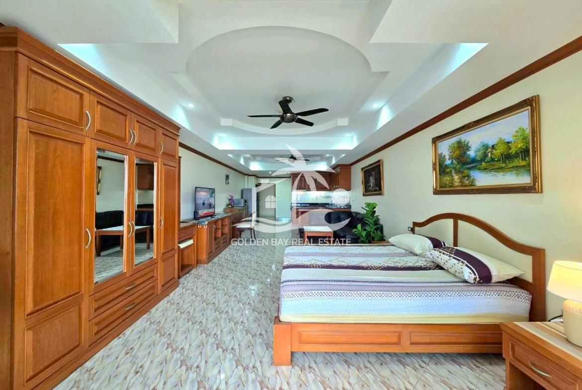 Jomtien Complex – Jomtien