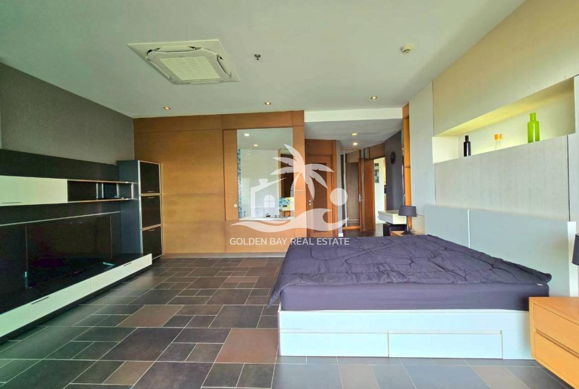 Ananya Beachfront Condominium – Wongamat