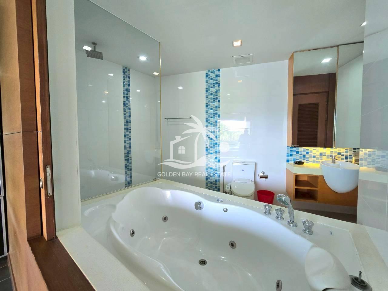 Ananya Beachfront Condominium – Wongamat