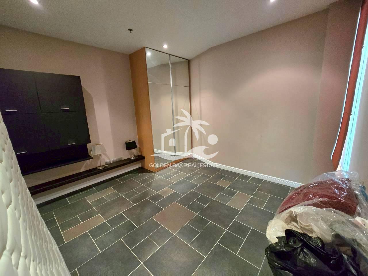 Ananya Beachfront Condominium – Wongamat