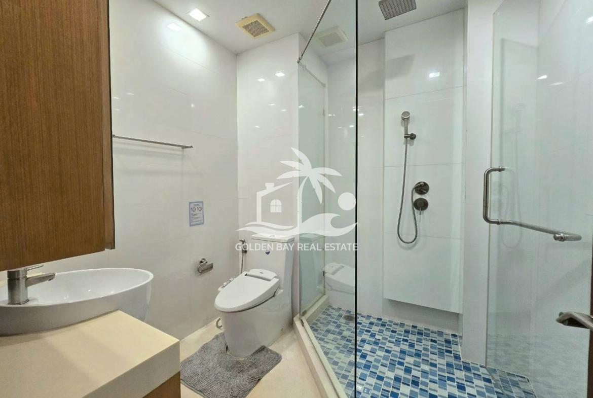 Ananya Beachfront Condominium – Wongamat