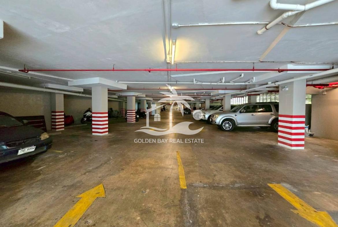 Ananya Beachfront Condominium – Wongamat