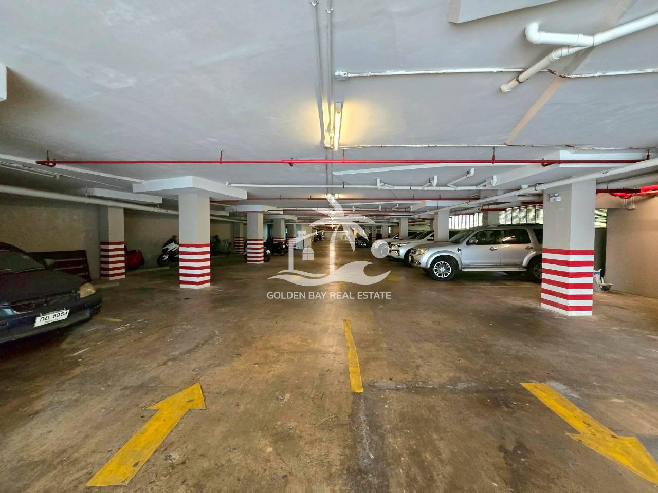 Ananya Beachfront Condominium – Wongamat