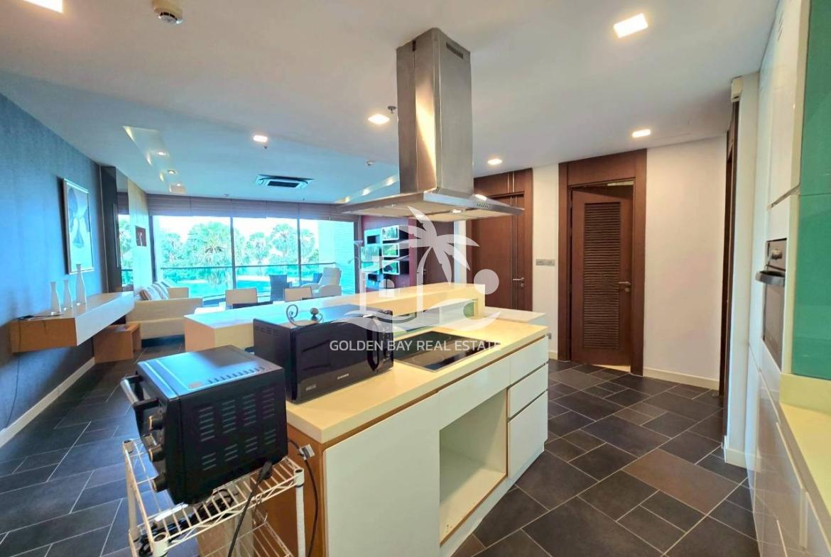 Ananya Beachfront Condominium – Wongamat
