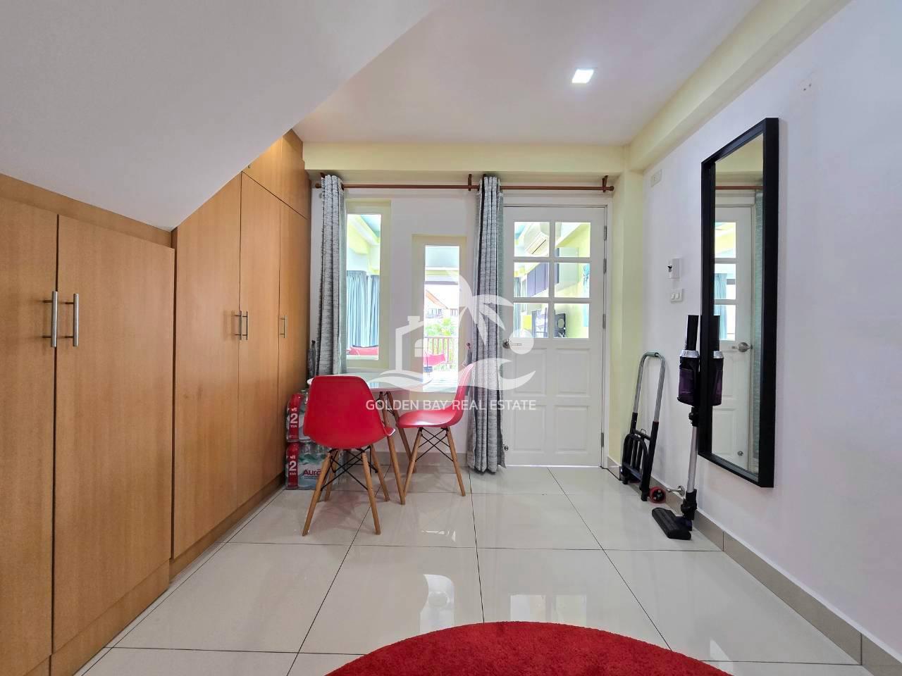 1 (22) Chateau Dale Thabali – Jomtien