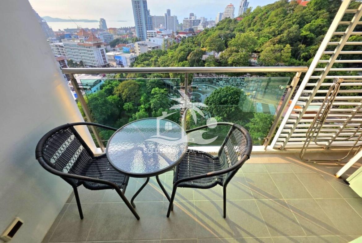 The Axis Condominium – Pratumnak Hill
