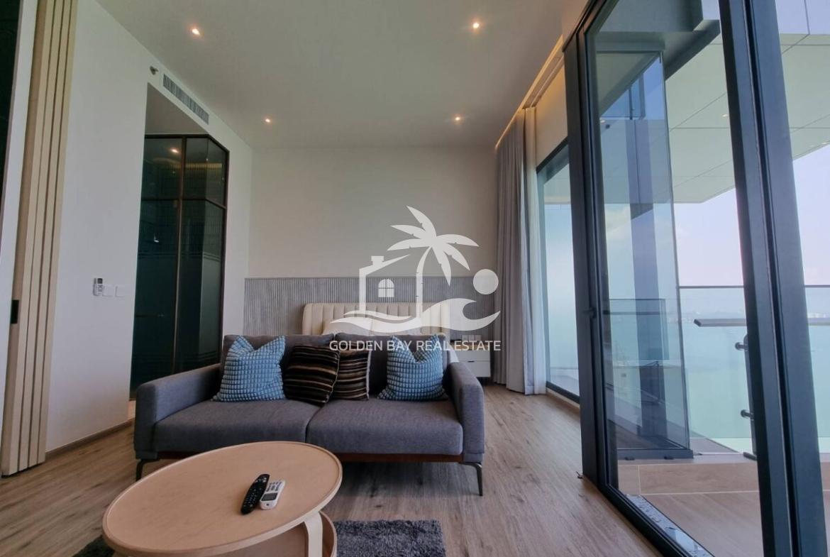 Arom Wongamat – Wongamat