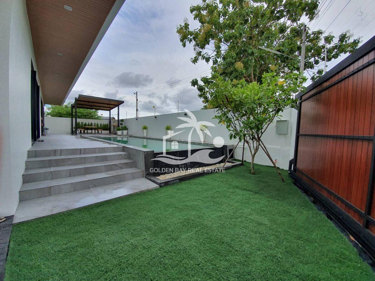 Private Pool Villa near Mabprachan Lake – East Pattaya