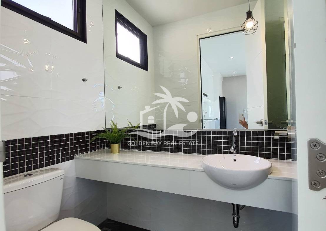 Private Pool Villa near Mabprachan Lake – East Pattaya