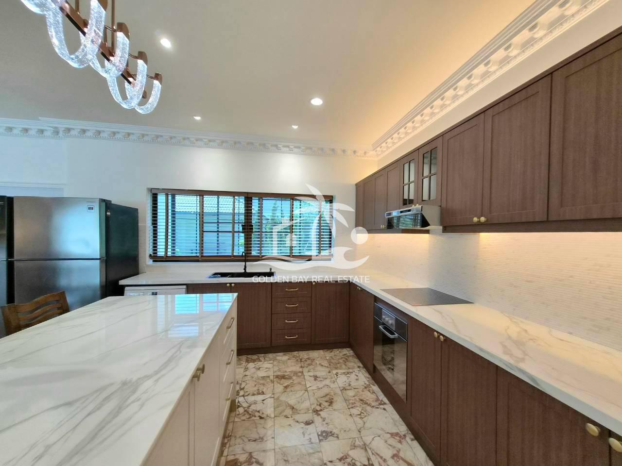 Private house at Mabprachan lake – East Pattaya
