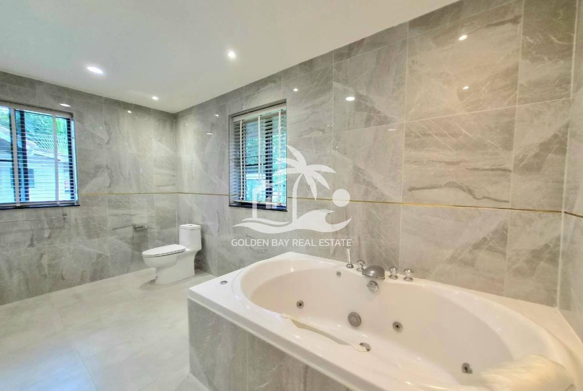 Private house at Mabprachan lake – East Pattaya