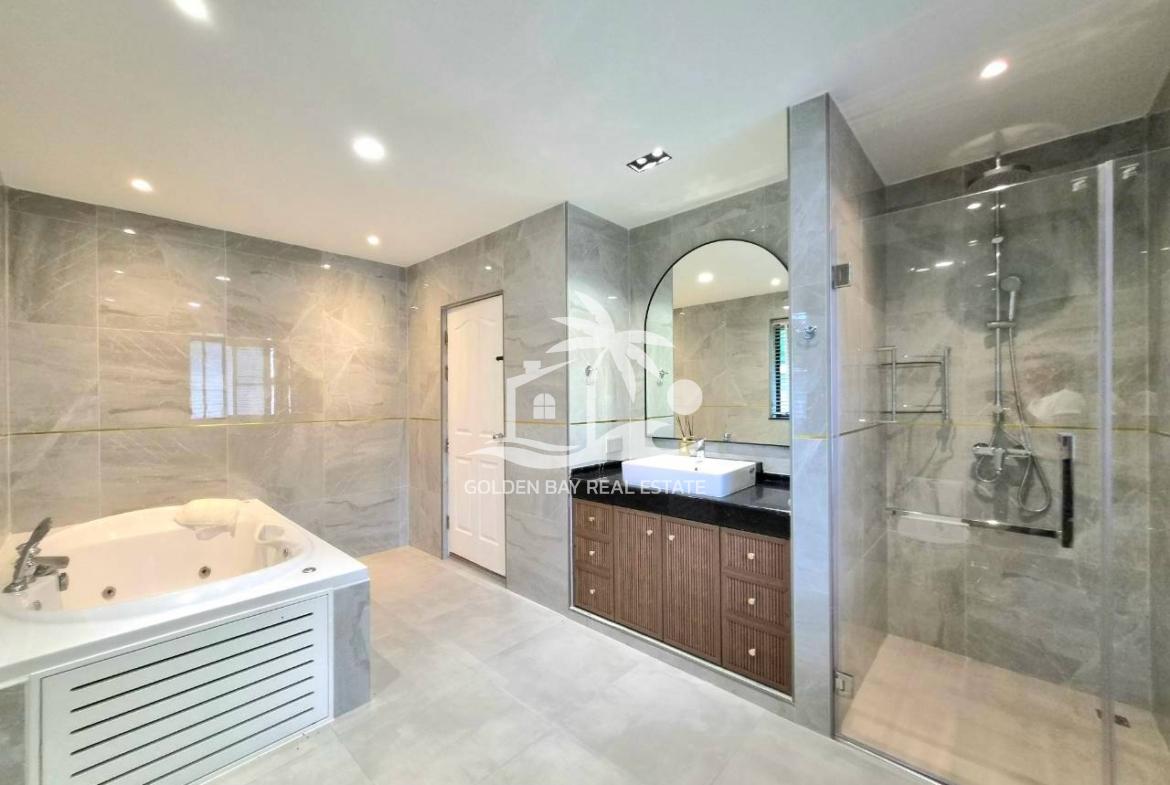 Private house at Mabprachan lake – East Pattaya