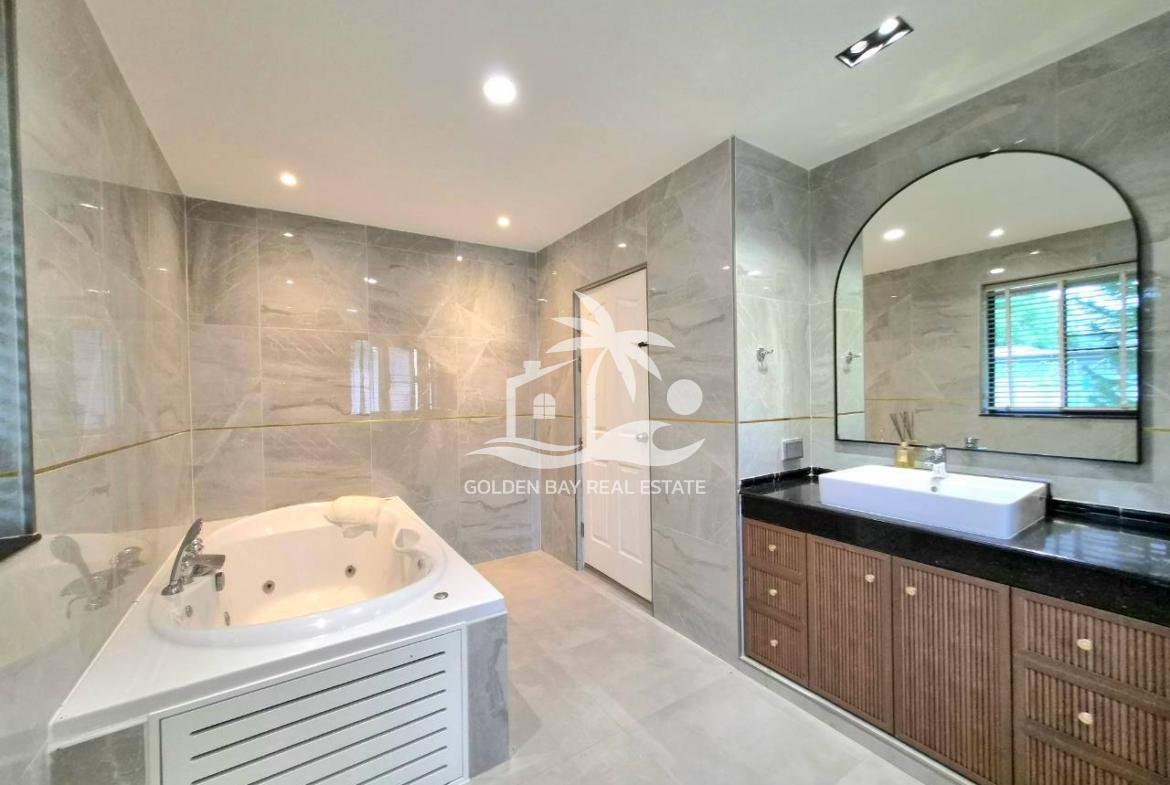 Private house at Mabprachan lake – East Pattaya